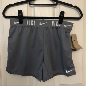 NWT Girls Nike training shorts, size XL